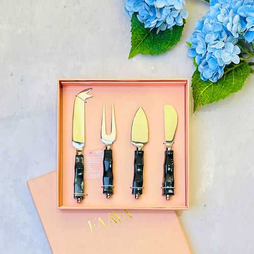 Cheese Knives, Set Of 4 - Horn Crest