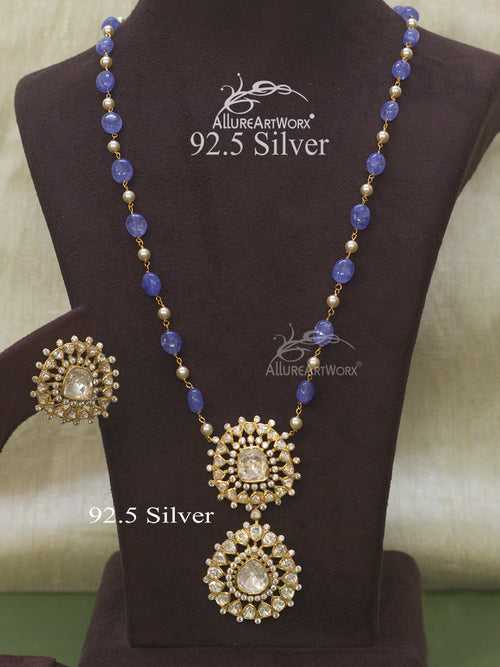 Aariana Silver Necklace