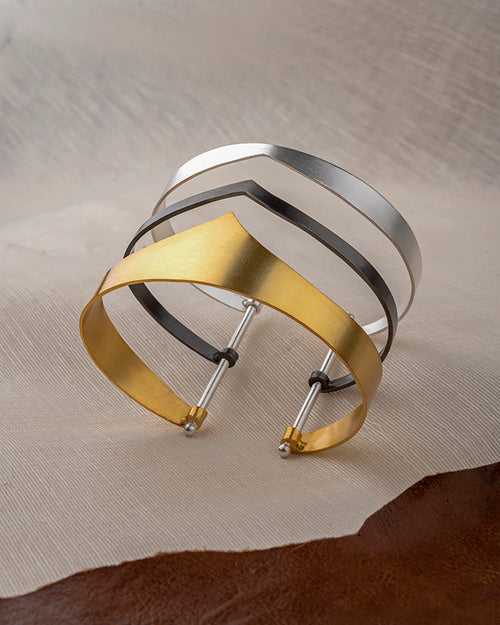 Fashion Jewellery-24K Gold/Silver/ Ruthenium on Brass
-Bracelet Parakram Kada-Gold/Silver/ Black-R2023-07B-HD-Fashion Edit Rumri Jewellery