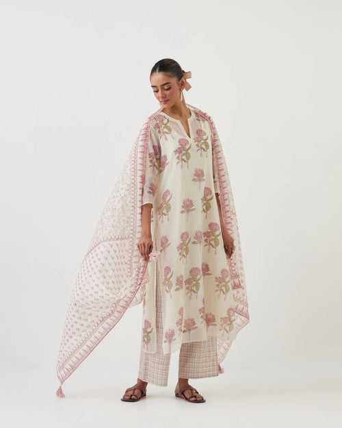 Off white cotton chanderi hand block printed kurta set with all-over pink colored flower.