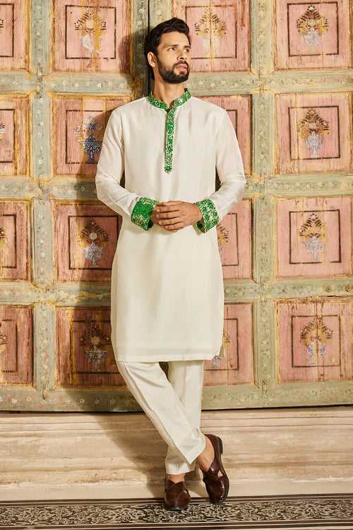 ECRU WHITE THIKRI PRINT & HIGHLIGHTED KURTA SET