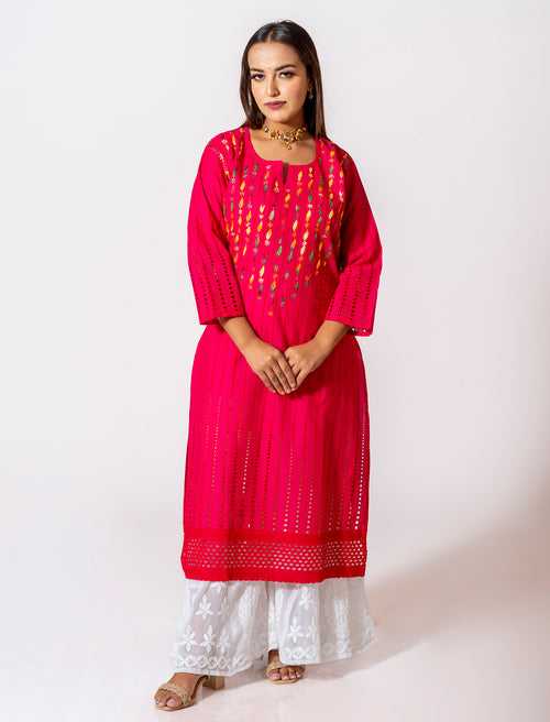 Dark Pink Kurti Hand Embroided Skin Friendly Hakoba Cotton Chikankari Lucknow Chikan Emporium.