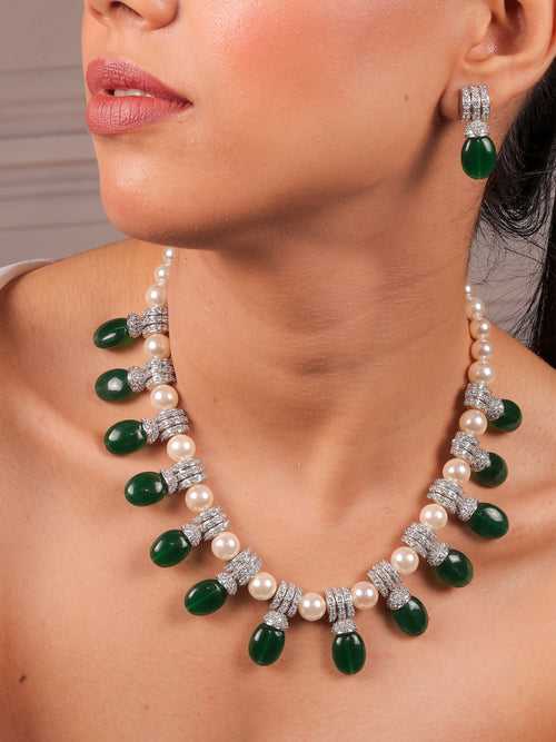 String of Emeralds Necklace Set