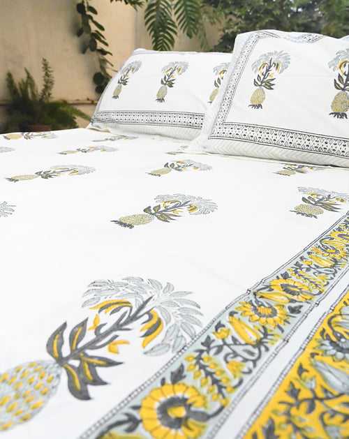 Anaanaas Cotton Bedsheet - Minor Defect