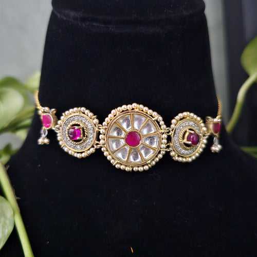 Saanvi Choker