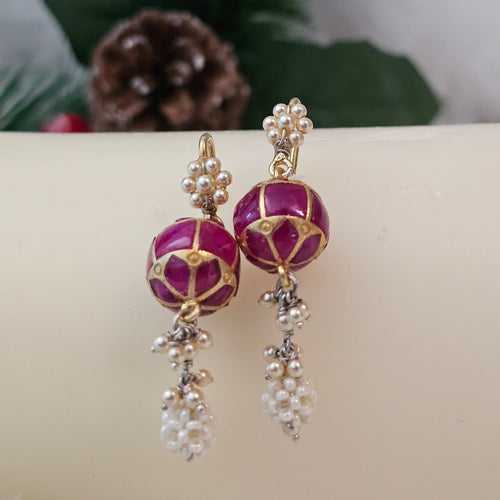 Lara Earrings Red