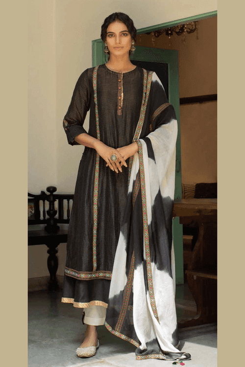 <b>TASHA</b> <br> Vertical Embroidery Kurta Set