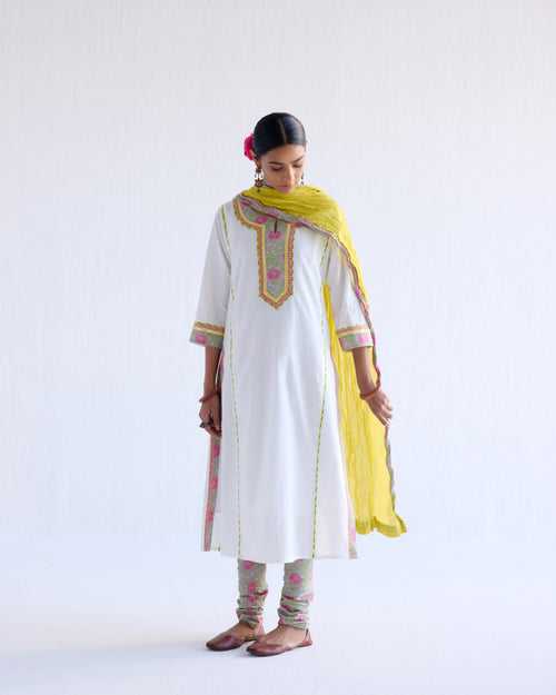 Rozana Cotton Crinkled Dupatta Yellow