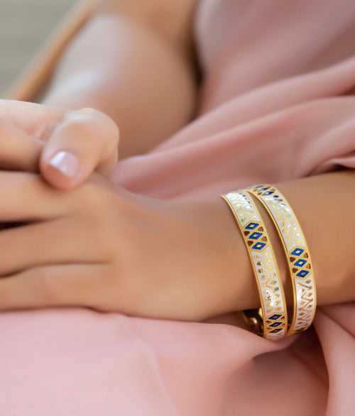 Neelay Gold Bangles (Set of 2)