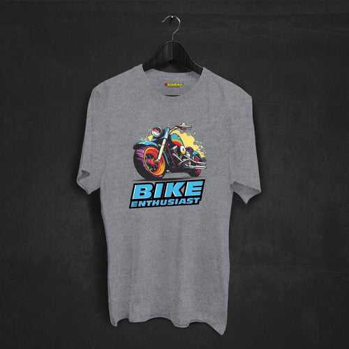 Bike Enthusiast graffiti t-shirt