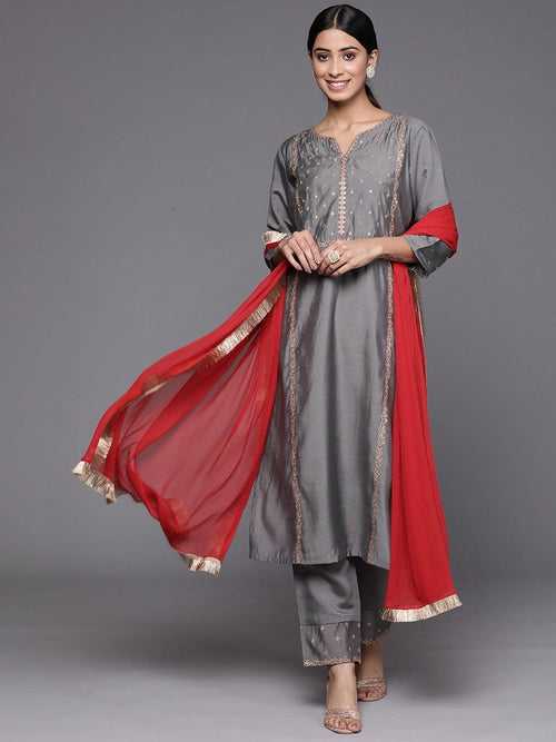 Varanga Women Grey Embroidered Kurta Set With Chiffon Dupatta