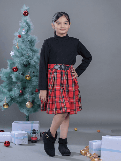 Budding Bees' Checkered T-Shirt and Skirt Set for Girls