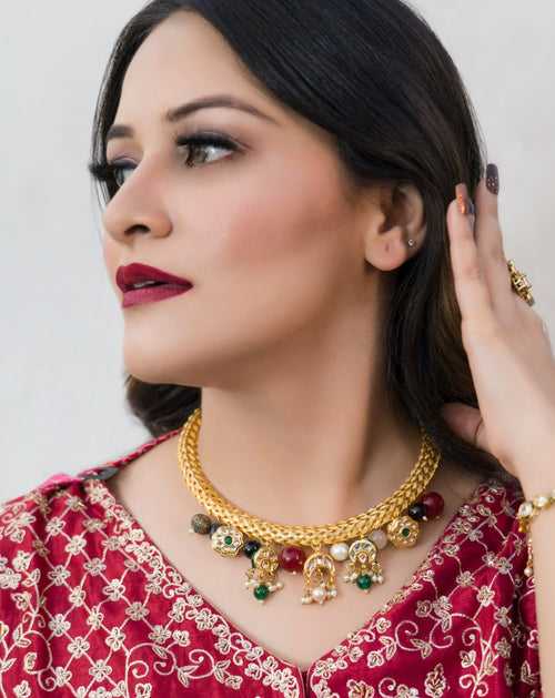 Golden Kundan Hasli with Multicoloured Accessories