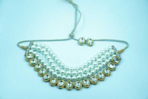 Statement Kundan and Pearl Choker with Earrings
