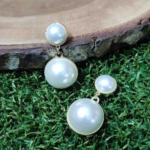 Round Pearl Danglers