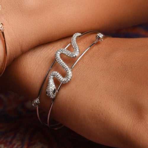 Sleek Bracelet in silver with Snake
