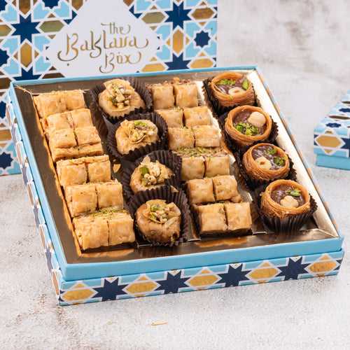 Assorted Box with Baklavas 500 Gms