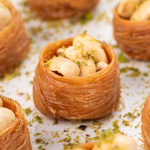 Oshe Bul Bul Cashew Baklava (Nest Baklava)