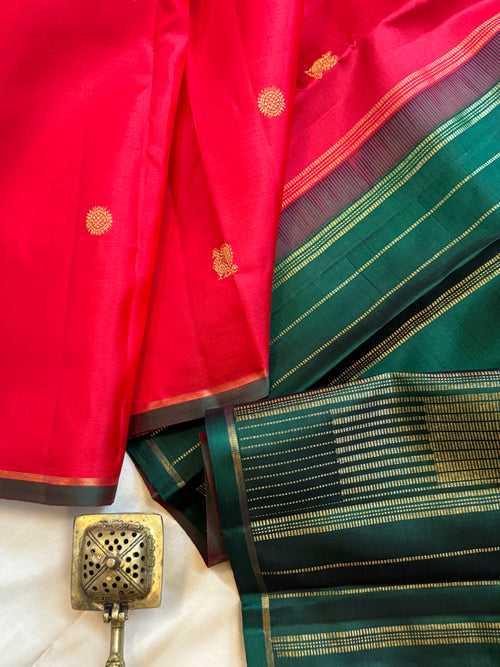 Red Annam chakram Butta / kanjipuram silk