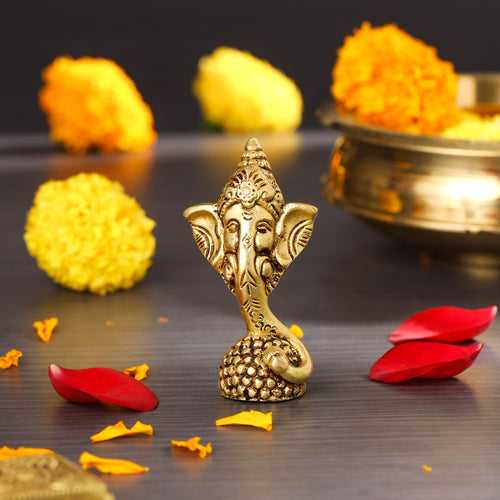 Brass Modern Ganesha Table Top Idol (3.5 Inch)