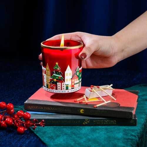 Red Merry Town - Gift Box of 1 Scented Candle