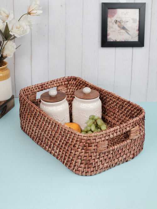 Hand Woven Brown Rattan Wicker Basket for Fruits/Table Organizer