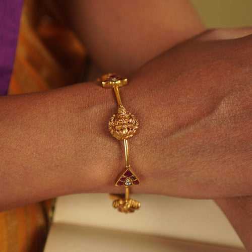 Anagha Kundan Bangle