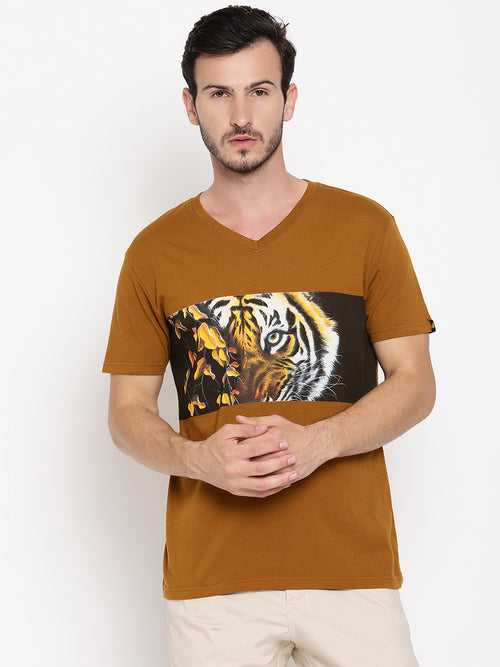 Tiger Eyes with Leaves Golden Brown Printed Men T-Shirt