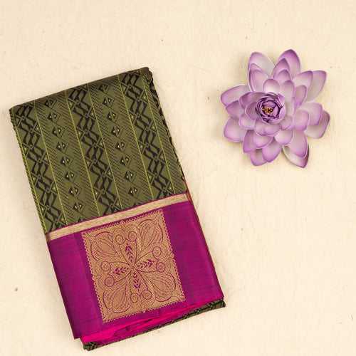 Kuberan Bottle Green With Magenta Kanchivaram Silk Saree