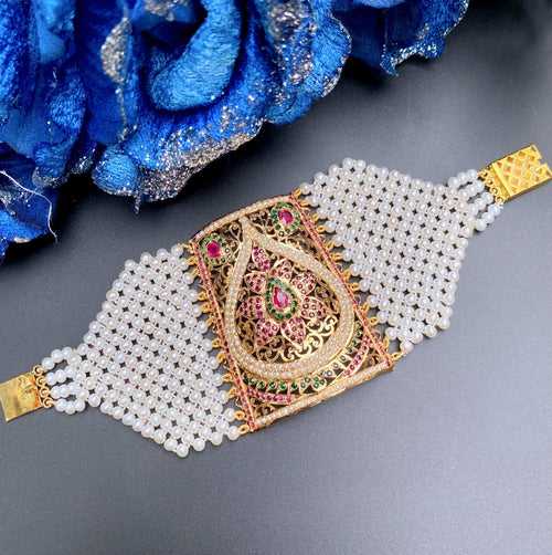 Gold Plated Jadau Bahi | Authentic Freshwater Pearl Wristwear BG 086