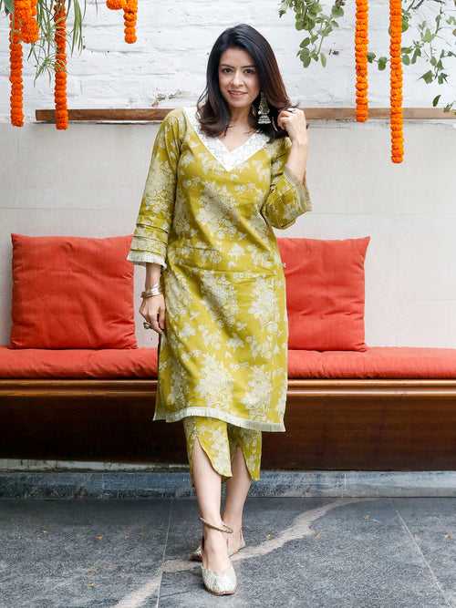 Green Cotton Print Kurta and Lace Details  with Short Petal Pant 2 pc Set (Without Dupatta)