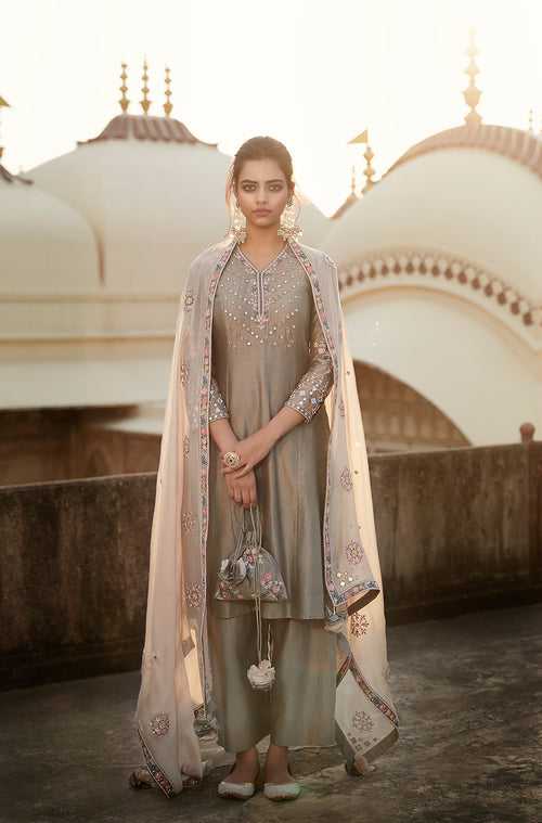 Roohi Straight Suit With Riwaaz Dupatta