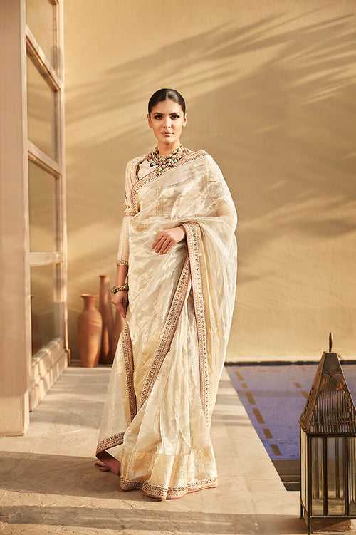 Suchcha Ekru Old Benaras Wrinkled Tissue Saree