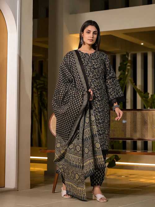 Black Floral Print Piping On Yoke Pakistani Style Kurta With Trousers And Dupatta Set