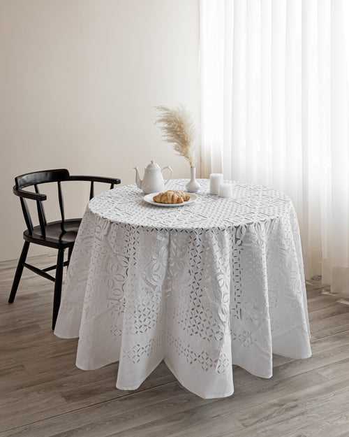 Tablecloth Applique Mehndi Khuddi, White