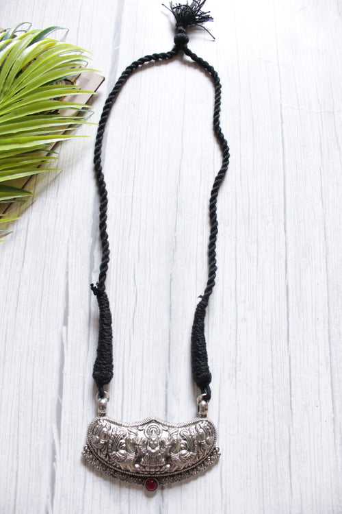 Religious Motifs Metal Pendant Fabric Threads Adjustable Closure Necklace