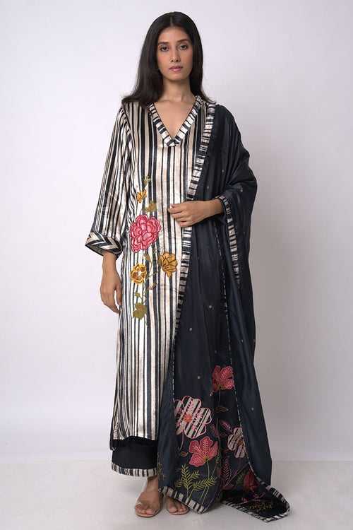 Black and Cream Silk Velvet Salwar Suit