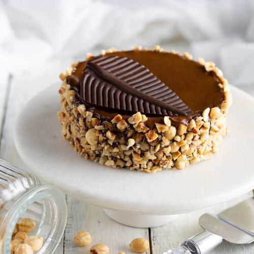 Hazelnut Praline Mousse Cake