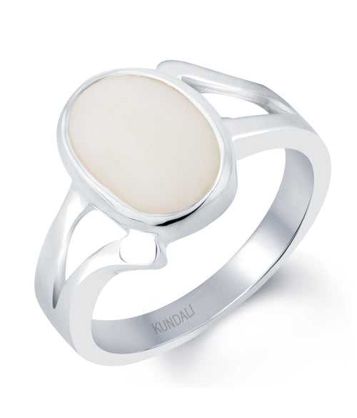 Elegant Opal silver ring