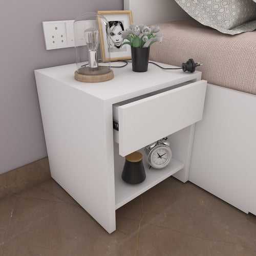 Aztec Side Table (Mooneshine White, Matte Finish)