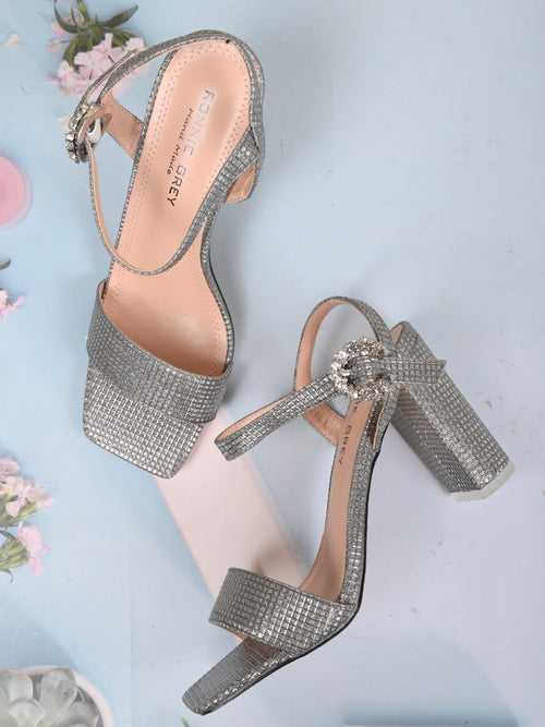 Women Silver checked Sandals