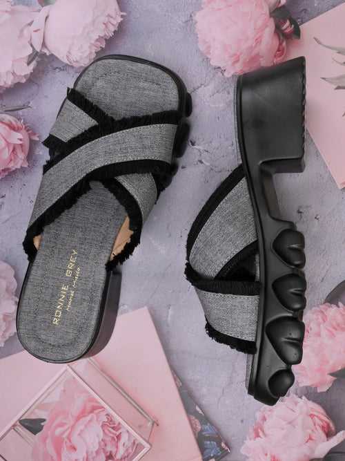 Women Black Solid Cross Strap Sandals