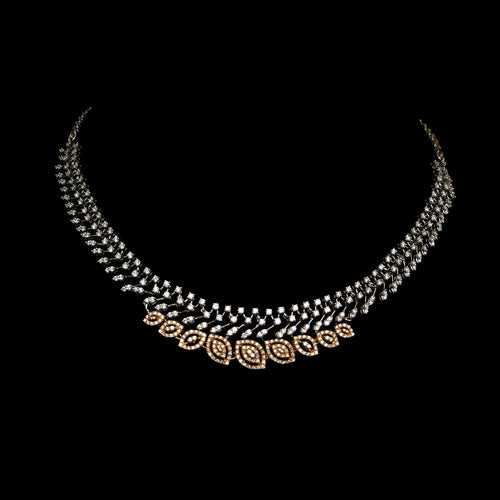 "Exquisite Gold Diamond Necklace : A Timeless and Sophisticated Statement Piece"