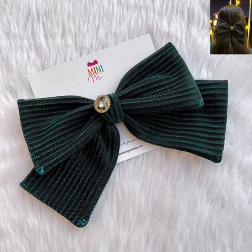 Emerald Elegance Green Pleated Bow