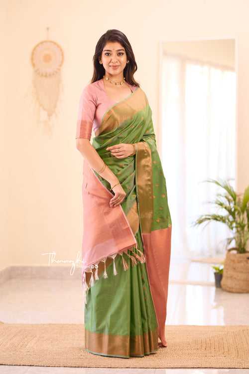 Nakshatra (Green and pink)