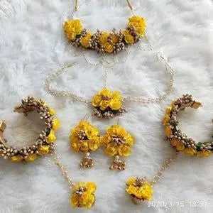 Beautiful Haldi Jewellery Set for Bride