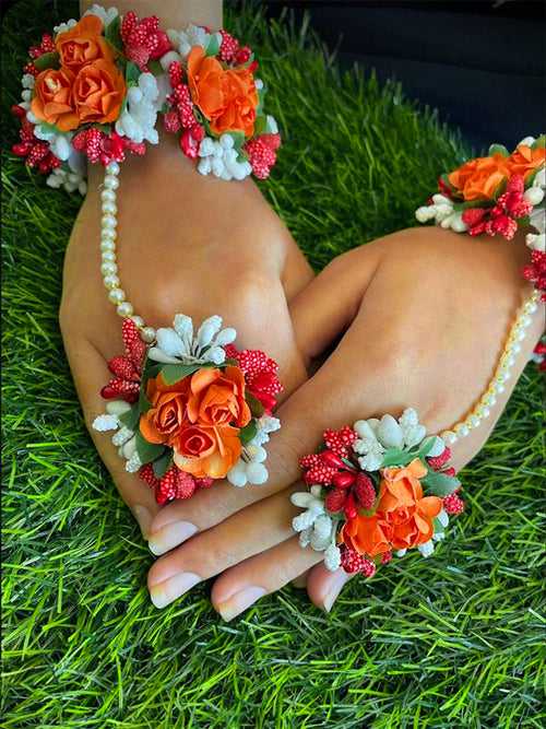 Beautiful Floral HathPhool Design for Bride