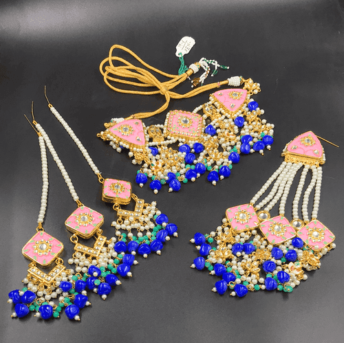 Kundan Necklace Set By Zevar