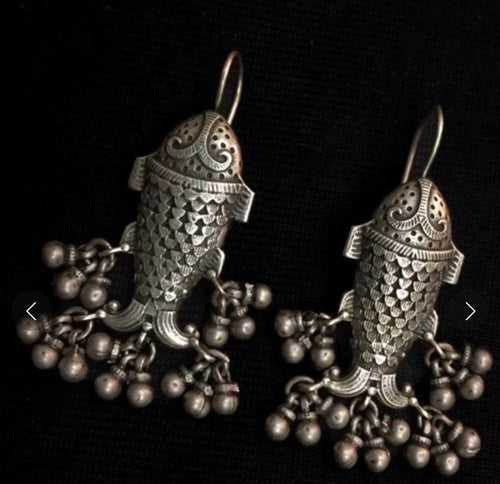 MACHHLI .  Pretty fish hook , fish earrings in silver .