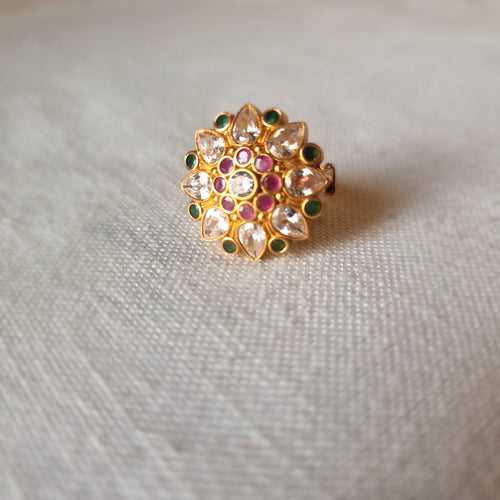 VISHAAK. Multicolored, gold plated ring